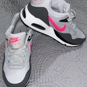 Nike Air Max Gray and Pink Sneakers